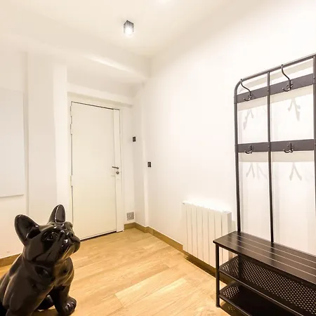 Montmartre Cour Parisienne Parking Offert - Sacre-coeur Apartment Paris